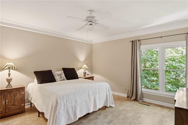 309 Hambrick Court, Winston-salem, NC 27106
