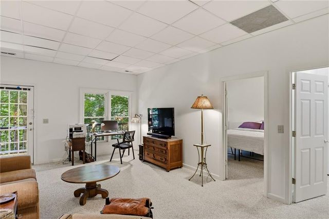 309 Hambrick Court, Winston-salem, NC 27106