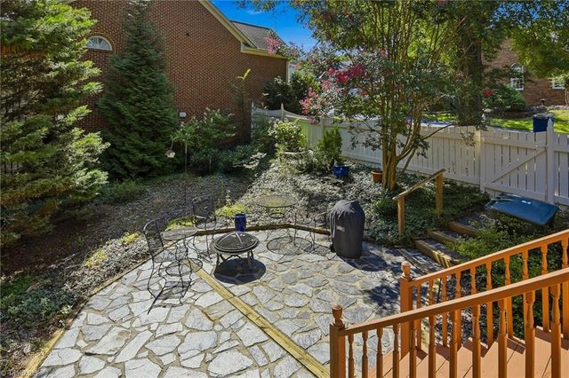 309 Hambrick Court, Winston-salem, NC 27106