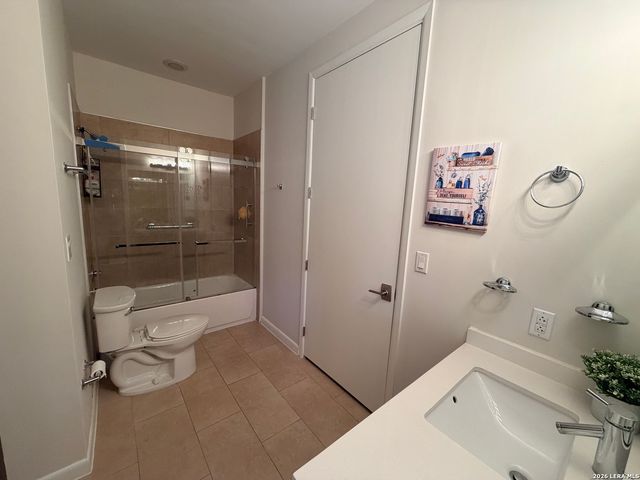 17902 La Cantera Pkwy Unit 201, San Antonio, TX 78257