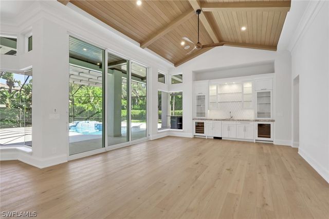 1331 Little Blue Heron CT, Naples, FL 34108