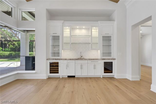 1331 Little Blue Heron CT, Naples, FL 34108