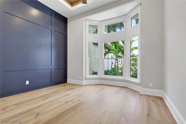 1331 Little Blue Heron CT, Naples, FL 34108