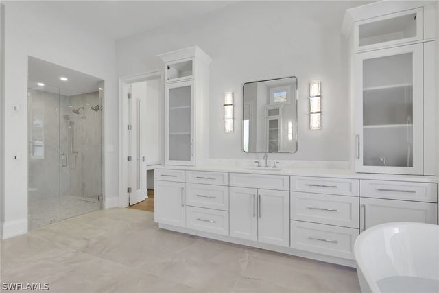 1331 Little Blue Heron CT, Naples, FL 34108