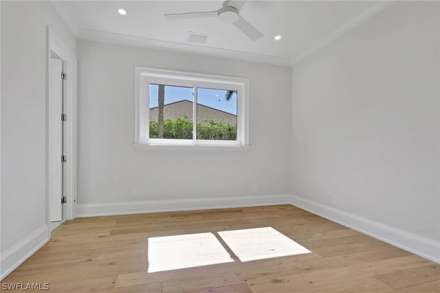 1331 Little Blue Heron CT, Naples, FL 34108