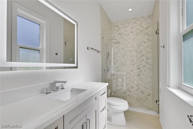 1331 Little Blue Heron CT, Naples, FL 34108