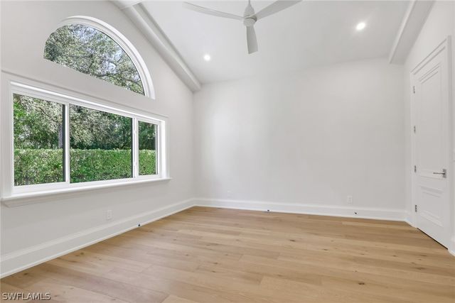 1331 Little Blue Heron CT, Naples, FL 34108