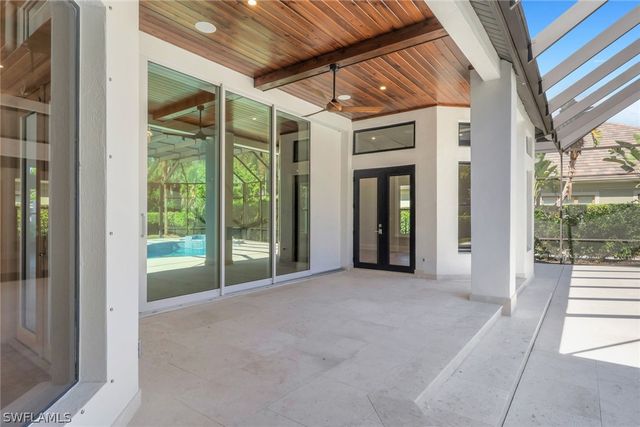 1331 Little Blue Heron CT, Naples, FL 34108