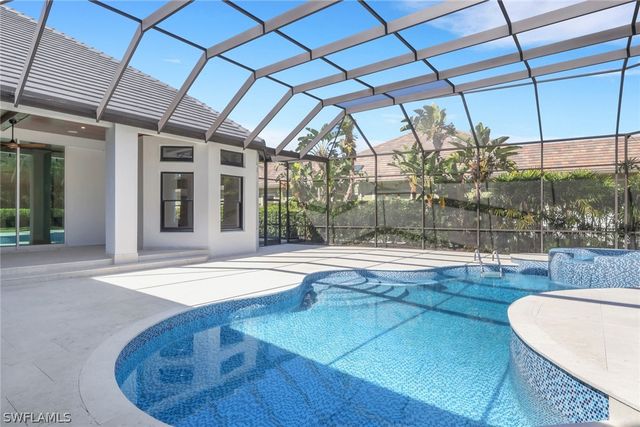 1331 Little Blue Heron CT, Naples, FL 34108