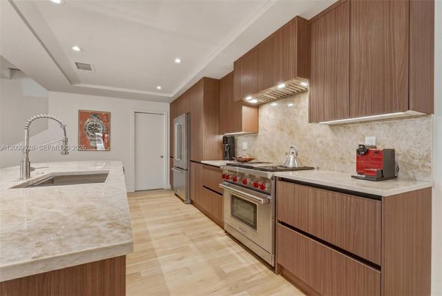 3036 Mcdonald Street, Miami, FL 33133