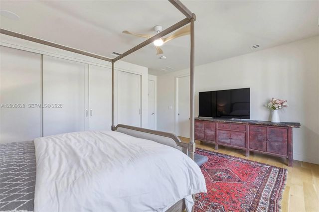3036 Mcdonald Street, Miami, FL 33133
