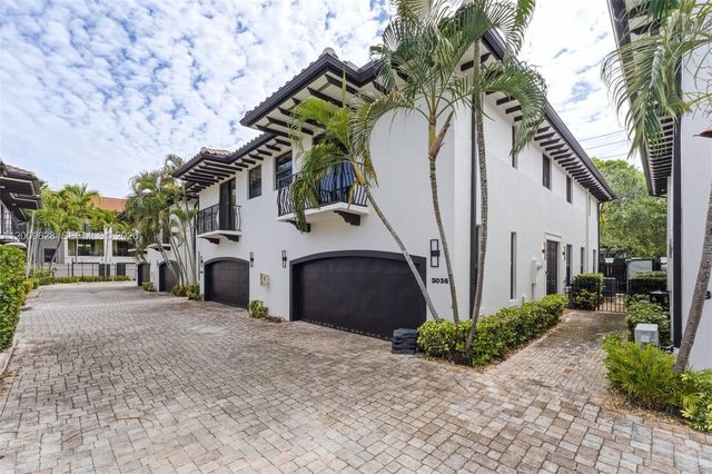 3036 Mcdonald Street, Miami, FL 33133