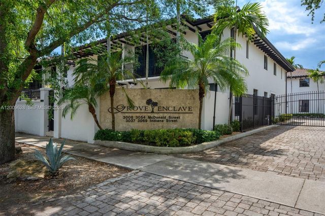 3036 Mcdonald Street, Miami, FL 33133