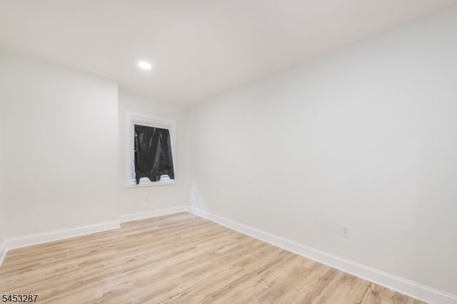 168 N Main St, Paterson City, NJ 07522