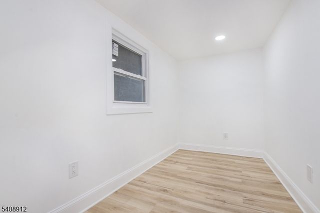 168 N Main St, Paterson City, NJ 07522