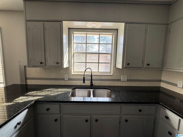 3618 MEMORY LANE, Hueytown, AL 35023