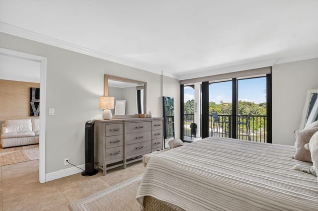 1631 Riverview Road 303, Deerfield Beach, FL 33441