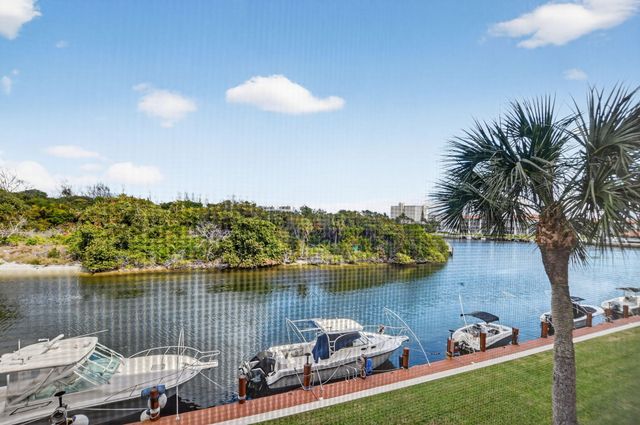 1631 Riverview Road 303, Deerfield Beach, FL 33441