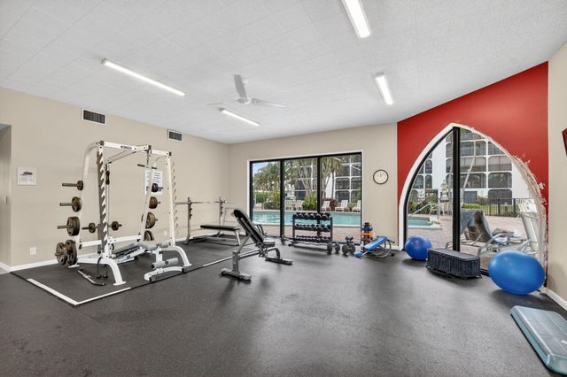 1631 Riverview Road 303, Deerfield Beach, FL 33441