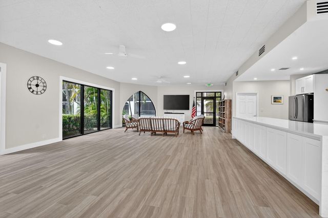 1631 Riverview Road 303, Deerfield Beach, FL 33441