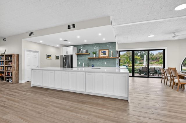 1631 Riverview Road 303, Deerfield Beach, FL 33441