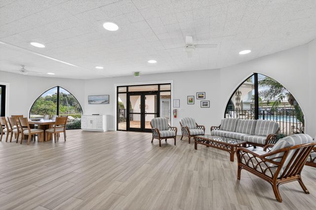 1631 Riverview Road 303, Deerfield Beach, FL 33441