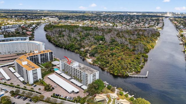 1631 Riverview Road 303, Deerfield Beach, FL 33441