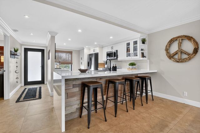 1631 Riverview Road 303, Deerfield Beach, FL 33441