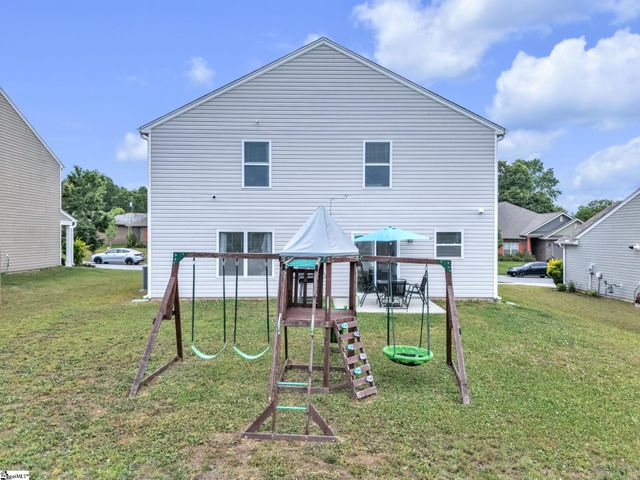 208 Bracken Woods Way, Piedmont, SC 29673