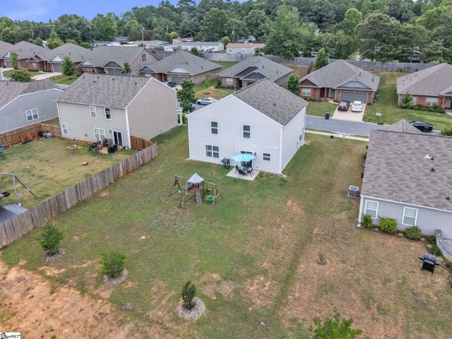 208 Bracken Woods Way, Piedmont, SC 29673
