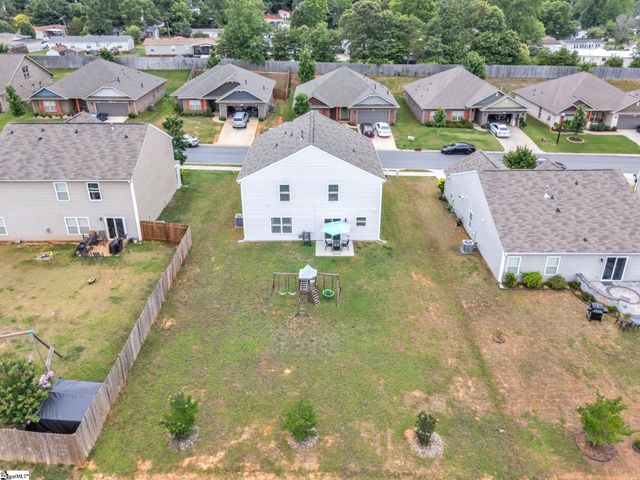 208 Bracken Woods Way, Piedmont, SC 29673
