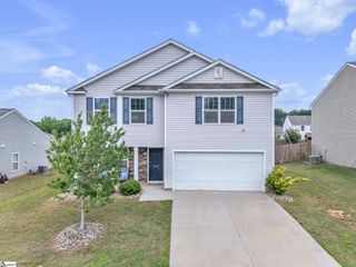 208 Bracken Woods Way, Piedmont, SC 29673