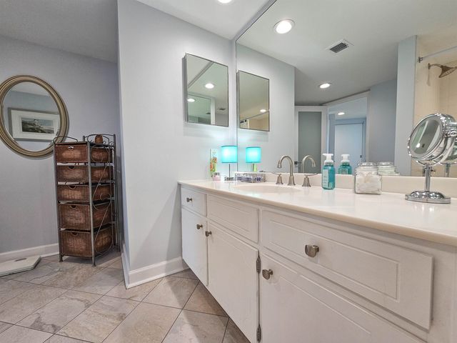 9650 Shore Dr Apt 2408, Myrtle Beach, SC 29572