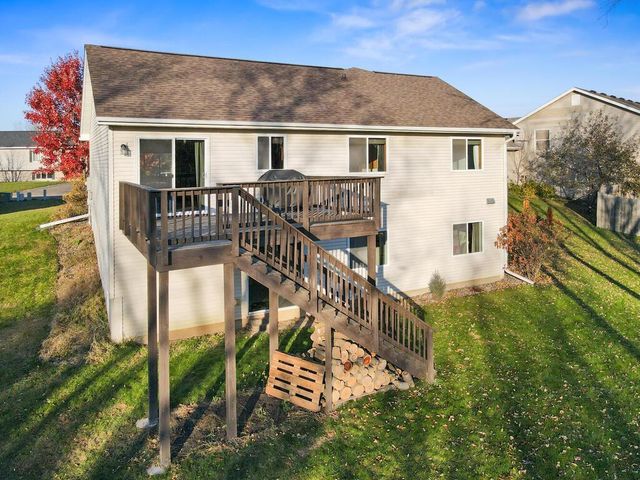 1389 Mallard Lane, New Richmond, WI 54017