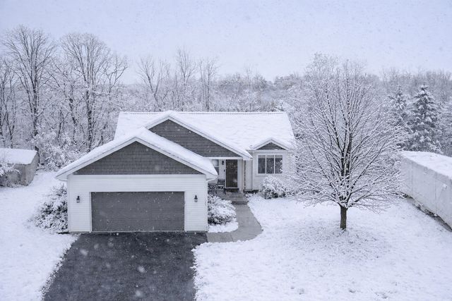 1389 Mallard Lane, New Richmond, WI 54017