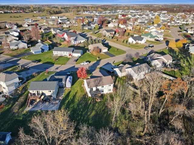 1389 Mallard Lane, New Richmond, WI 54017