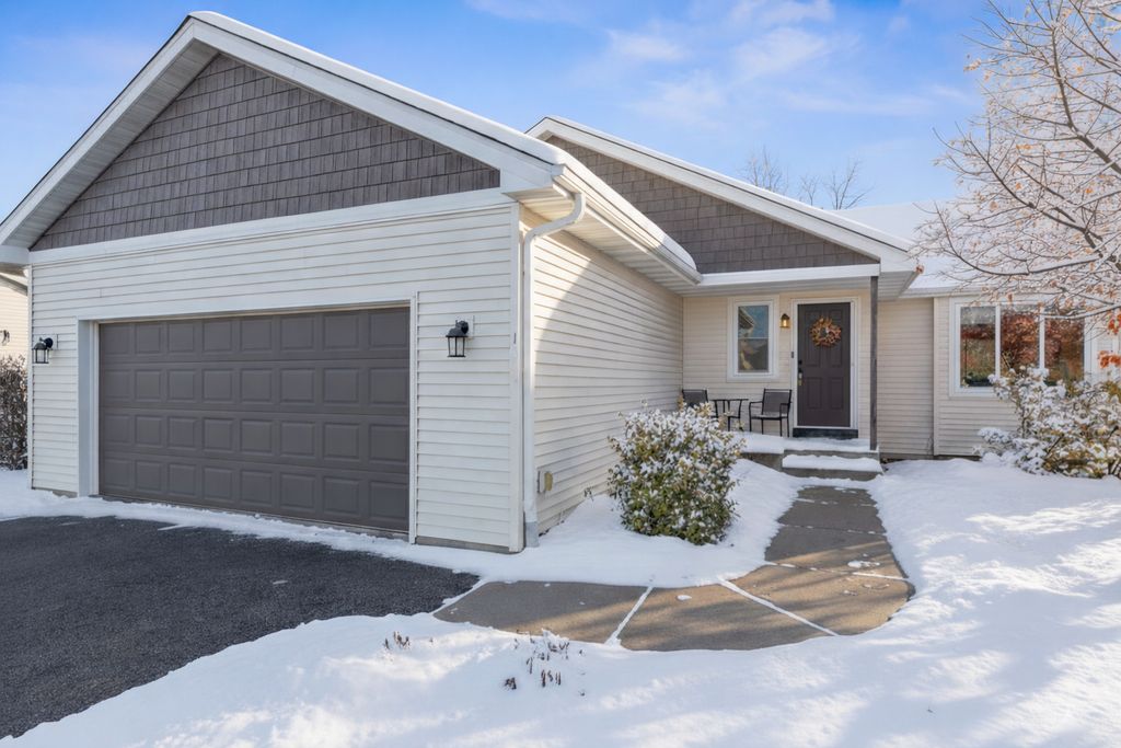 1389 Mallard Lane, New Richmond, WI 54017