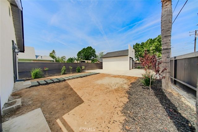 957 CENTER Street, Riverside, CA 92507