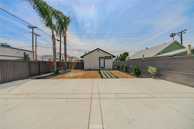 957 CENTER Street, Riverside, CA 92507