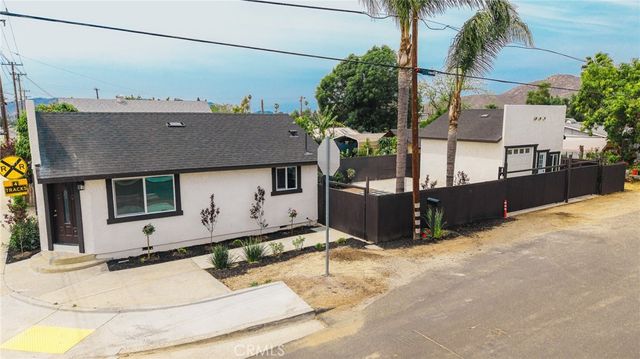 957 CENTER Street, Riverside, CA 92507