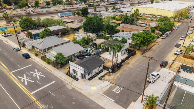 957 CENTER Street, Riverside, CA 92507