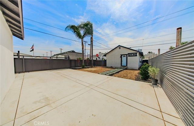 957 CENTER Street, Riverside, CA 92507