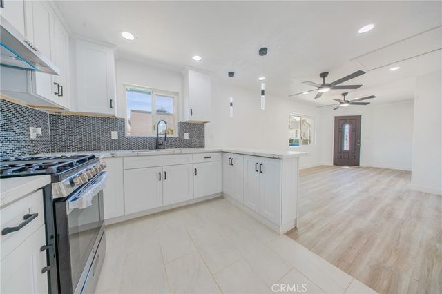 957 CENTER Street, Riverside, CA 92507