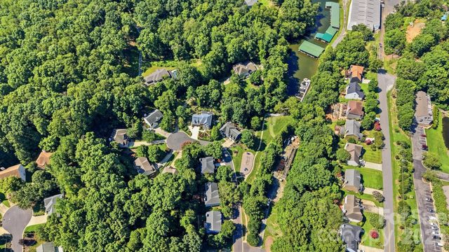13901 Kings Carriage Lane, Charlotte, NC 28278