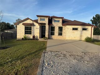 6723 Windhaven Road, Liverpool, TX 77577