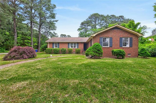 3100 Riveredge DR, Portsmouth, VA 23703