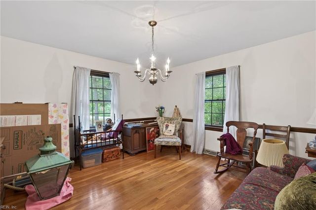 3100 Riveredge DR, Portsmouth, VA 23703