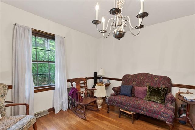 3100 Riveredge DR, Portsmouth, VA 23703