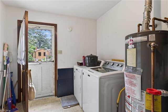 3100 Riveredge DR, Portsmouth, VA 23703