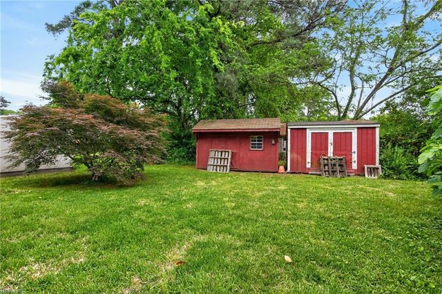 3100 Riveredge DR, Portsmouth, VA 23703